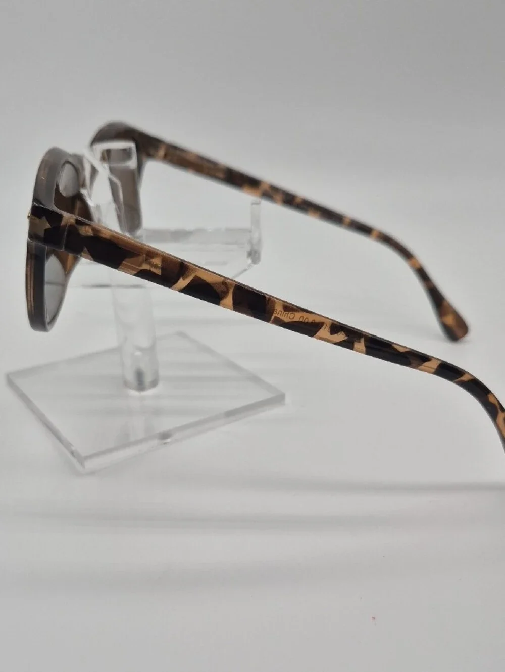 MADISON AVENUE UNISEX SUNGLASSES W/BIFOCALS
